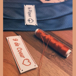 Etiquette de cravatte brod&eacute;e